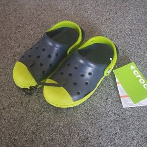 Bumpit CROCS BNWT!!